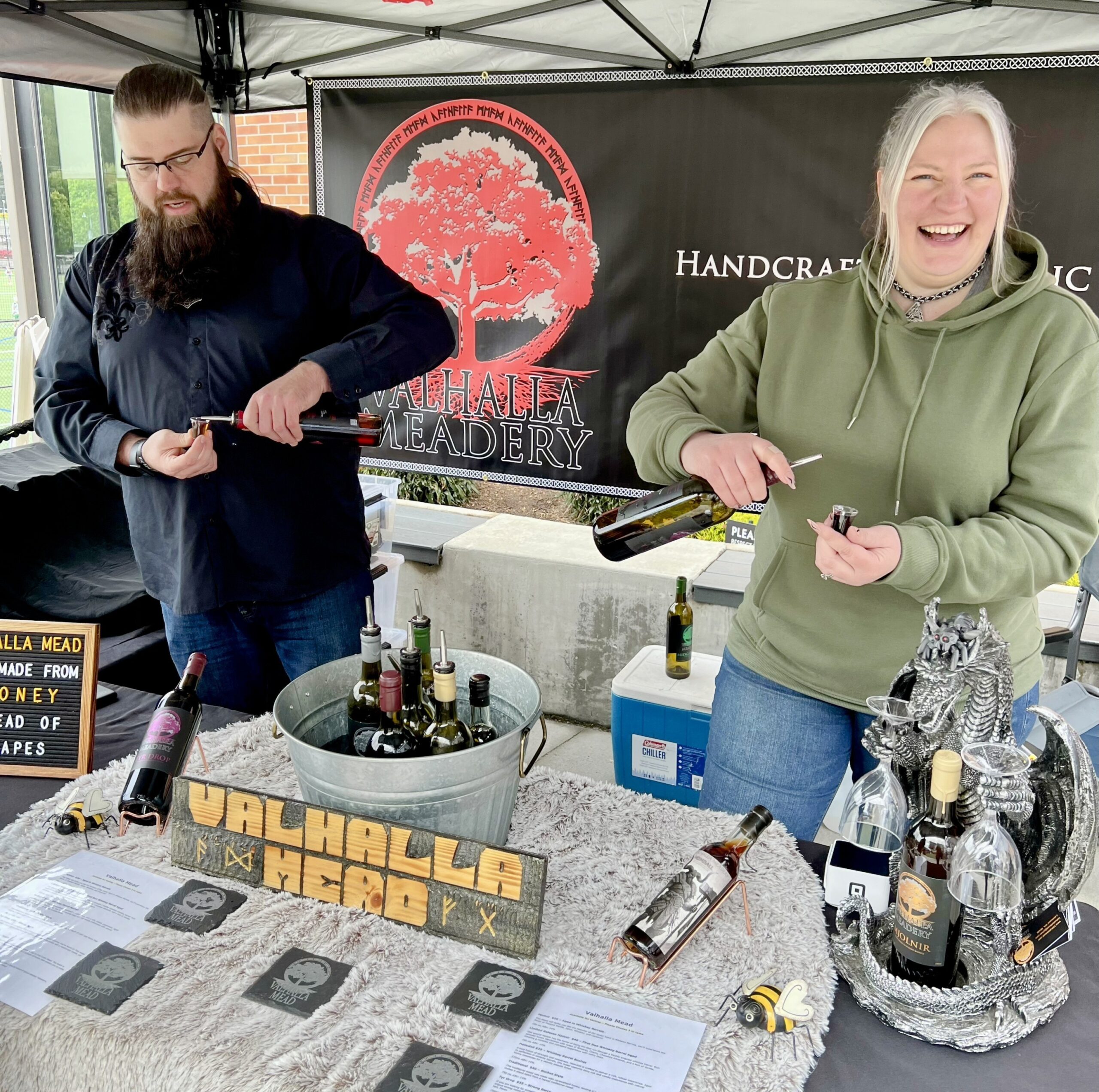 Hollywood Manor Blog Explorinjg Woodinville Farmers Market Image Valhalla Meadery
